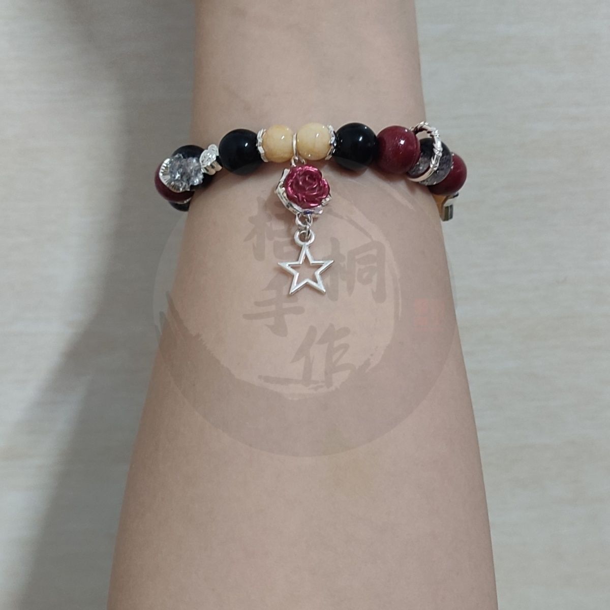 Bracelet de cirque Anime The F - Cosplay Anime Female Characters avis et prix