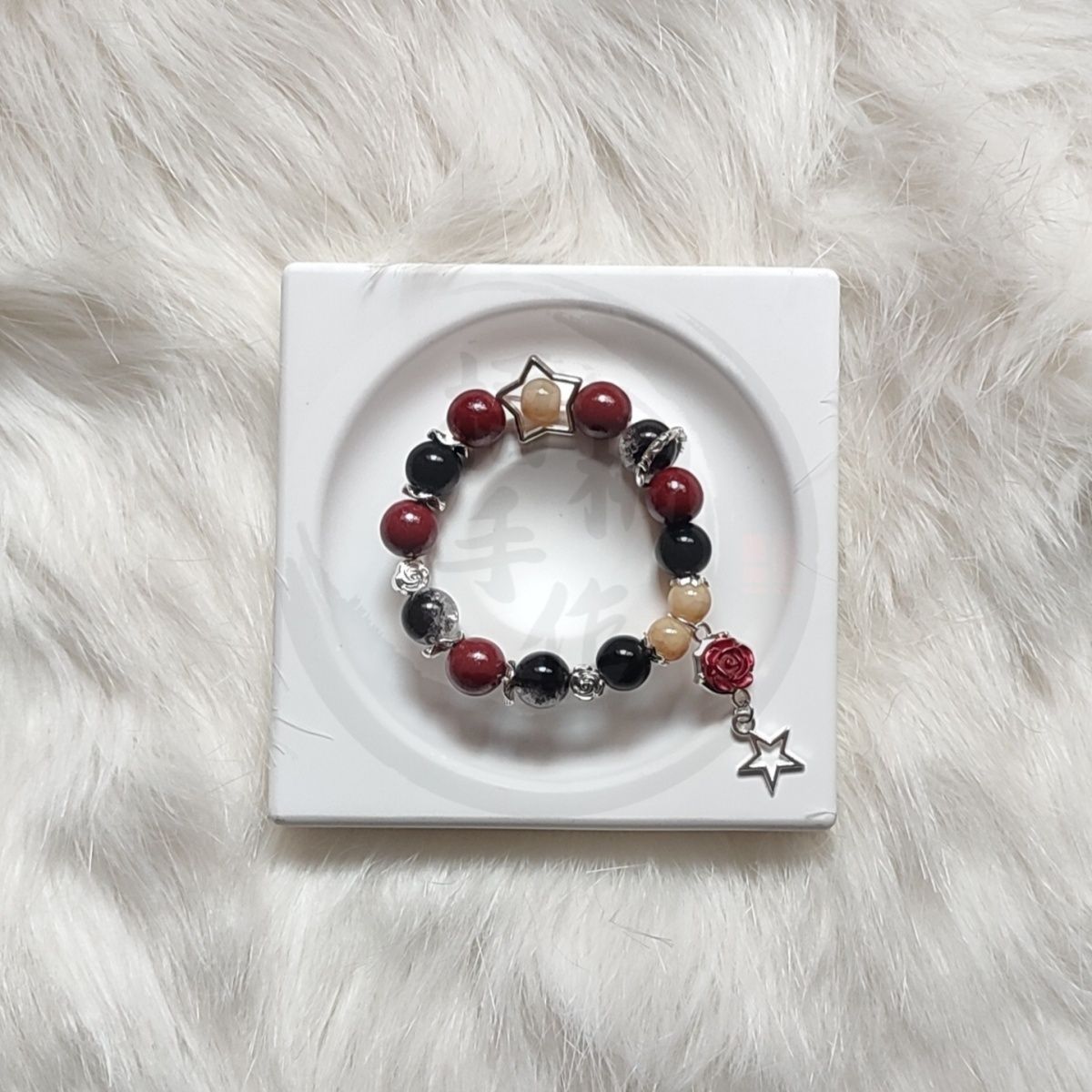 Bracelet de cirque Anime The F - Cosplay Anime Female Characters avis et prix